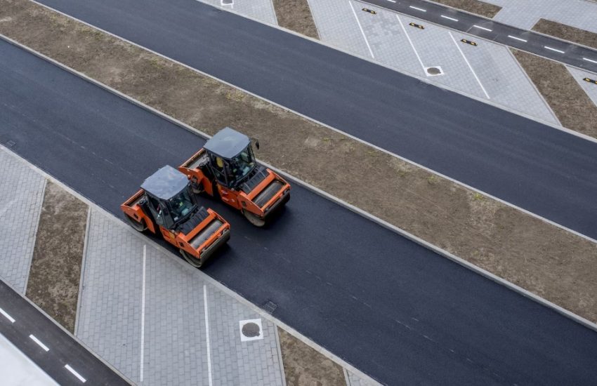 asphalt paving